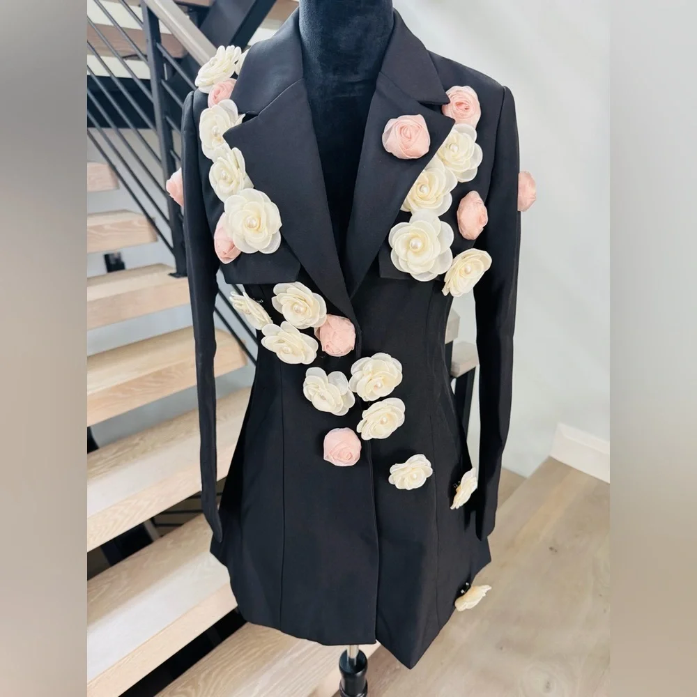 New Chic Black Floral Women's Blazer size S